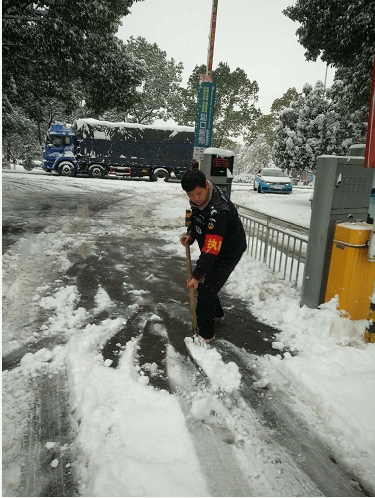 常德市康都物業(yè)服務(wù)有限公司,常德保安服務(wù)公司,保潔服務(wù),綠化服務(wù),搬運(yùn)服務(wù),墻外高空清洗服務(wù)